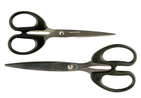 מספריים ידית שחורה גדול 8.5"